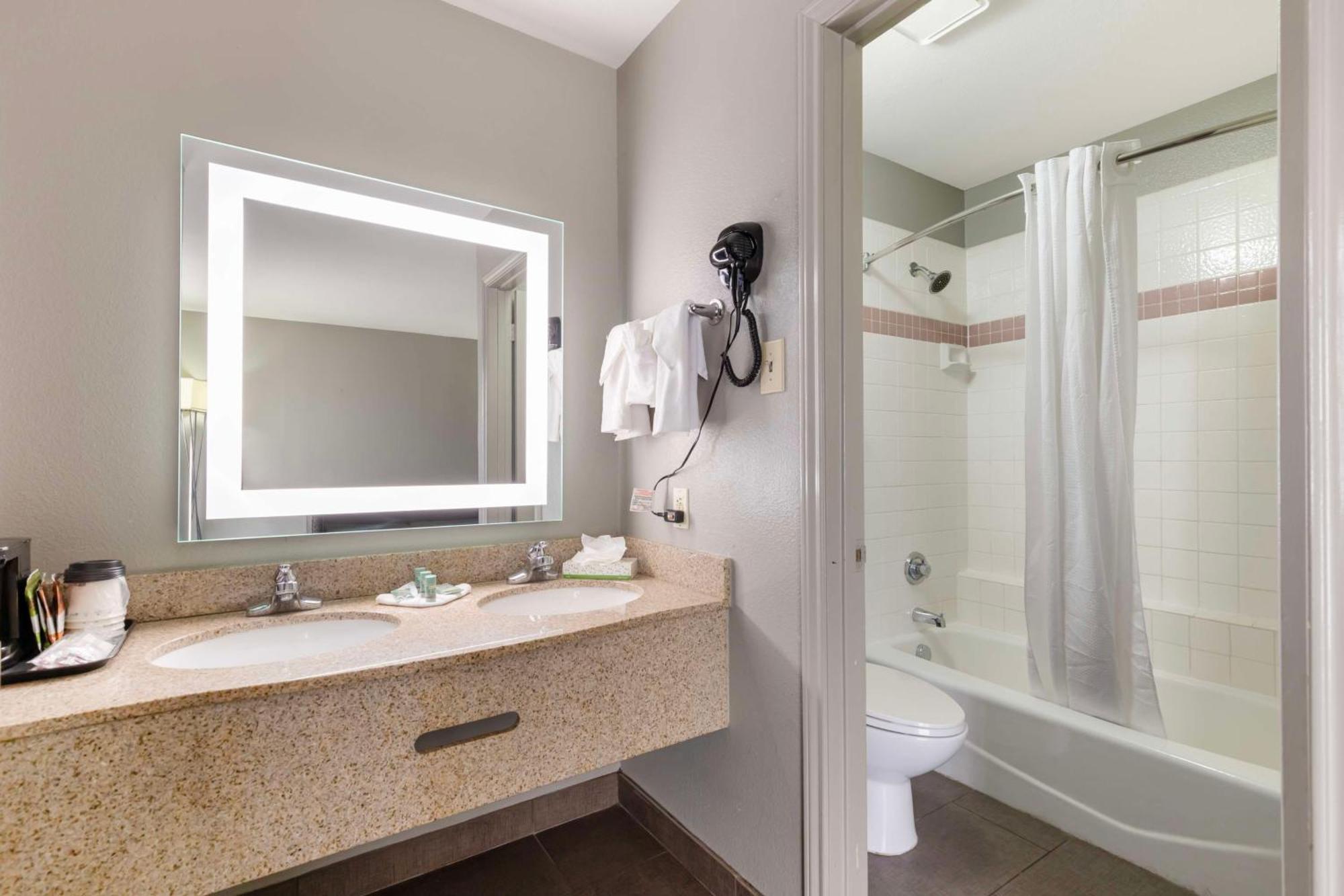 Best Western Near Lackland Afb Seaworld San Antonio Eksteriør bilde